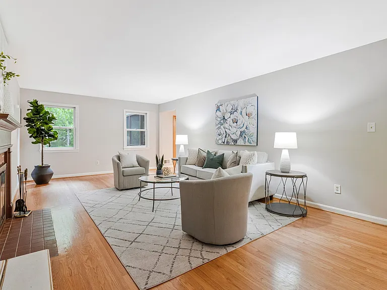 4329 Mount Vernon Memorial Hwy — Photo 11