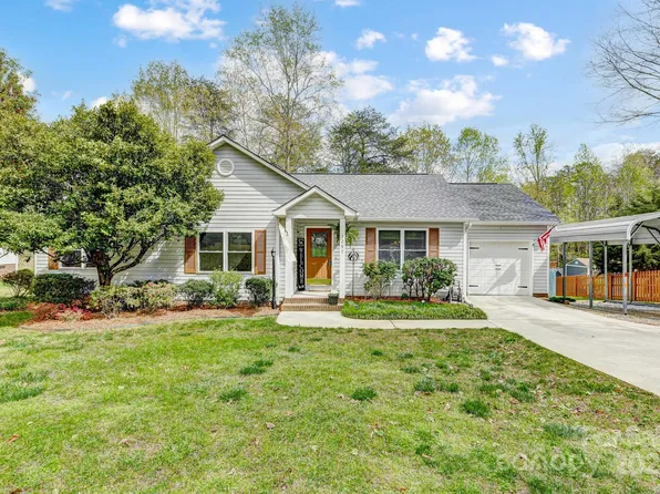 1297 Creekview Dr, Gastonia, NC 28052