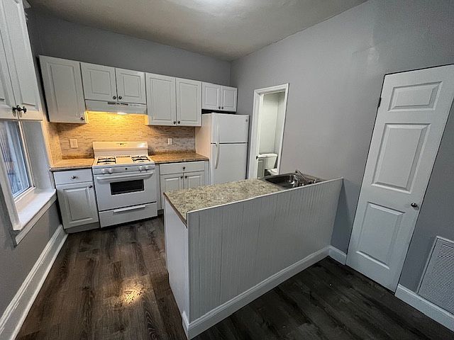 1st image of 9 Roosevelt Ave APT 5