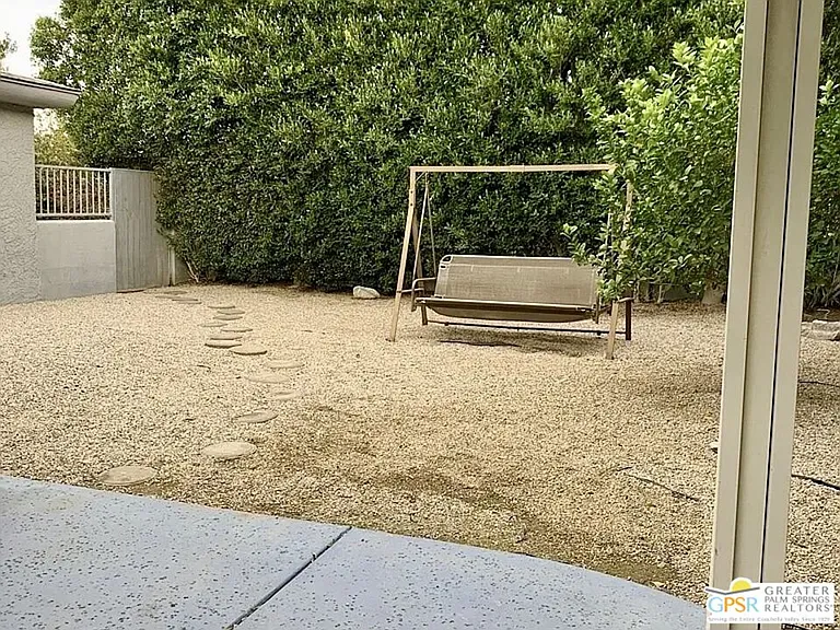 123 W San Carlos Rd — Photo 19