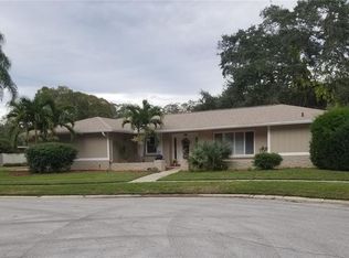 976 Woodland Dr, Palm Harbor, FL 34683