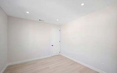 3rd image of 245 W Linden Ave #101