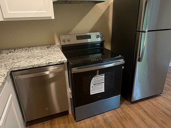 5th image of 183 Vaughn Rd #183