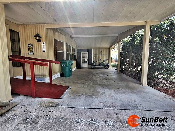 5th image of 211 E Gleneagles Rd #A