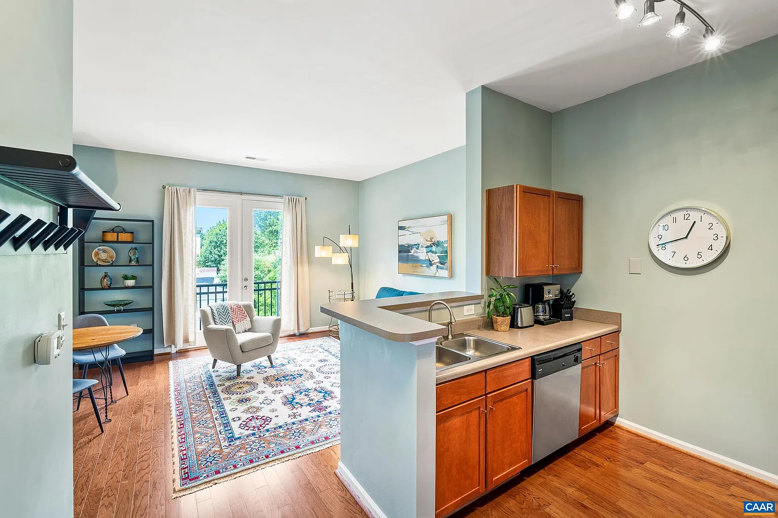 770 Walker Sq APT 4A photo 1