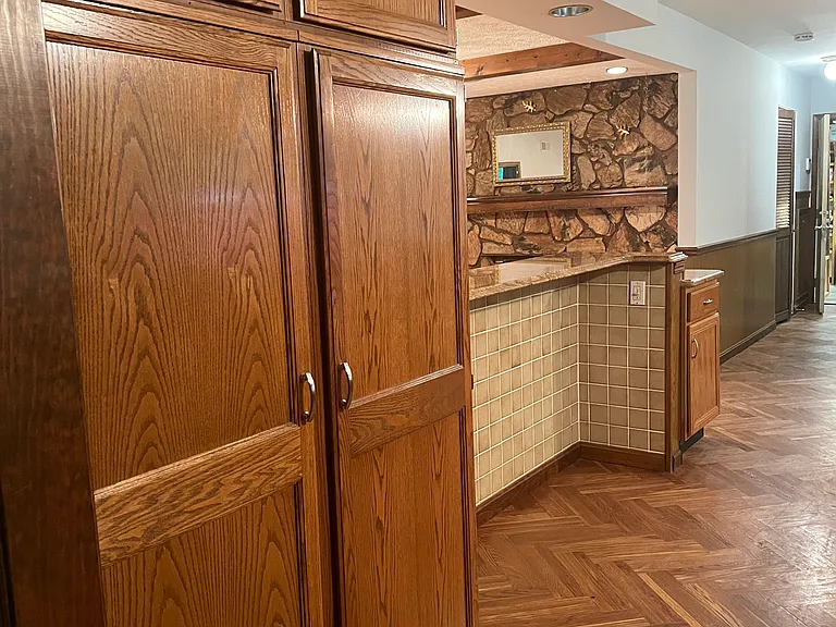 1007 Lee Jackson Dr — Photo 3