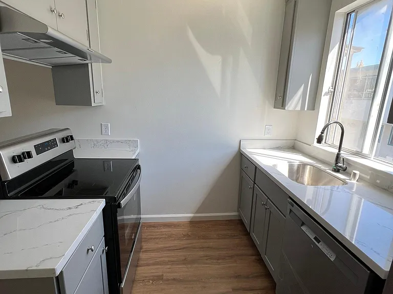 7230 Bark Ln #4 — Photo 4
