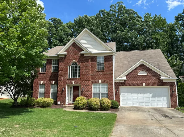 3936 Manor House Dr, Charlotte, NC 28270