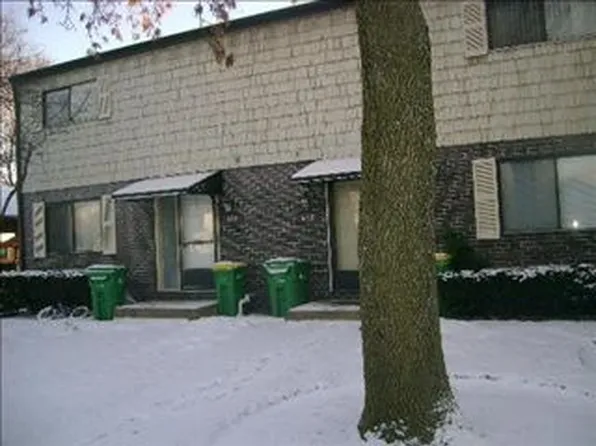 411 Buffalo Trl, Wheeling, IL 60090
