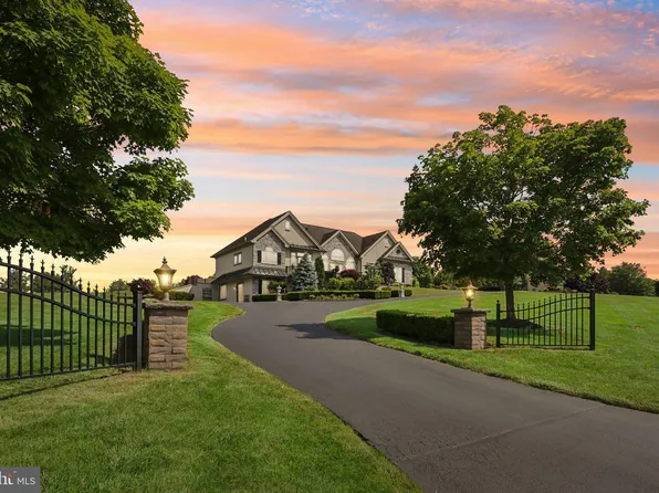 1620 Green Hill Rd, Collegeville, PA 19426