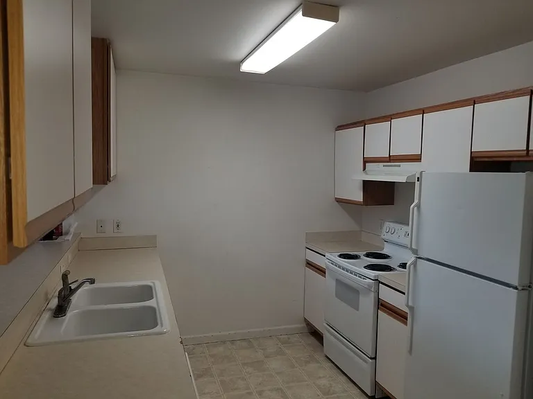 153 E Adams Ave — Photo 5