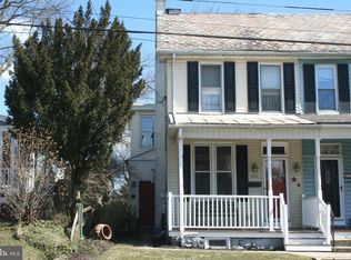 211 N Poplar St, Elizabethtown, PA 17022