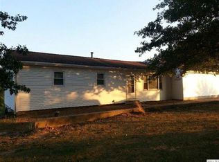 8614 Columbus Rd, Fowler, IL 62338