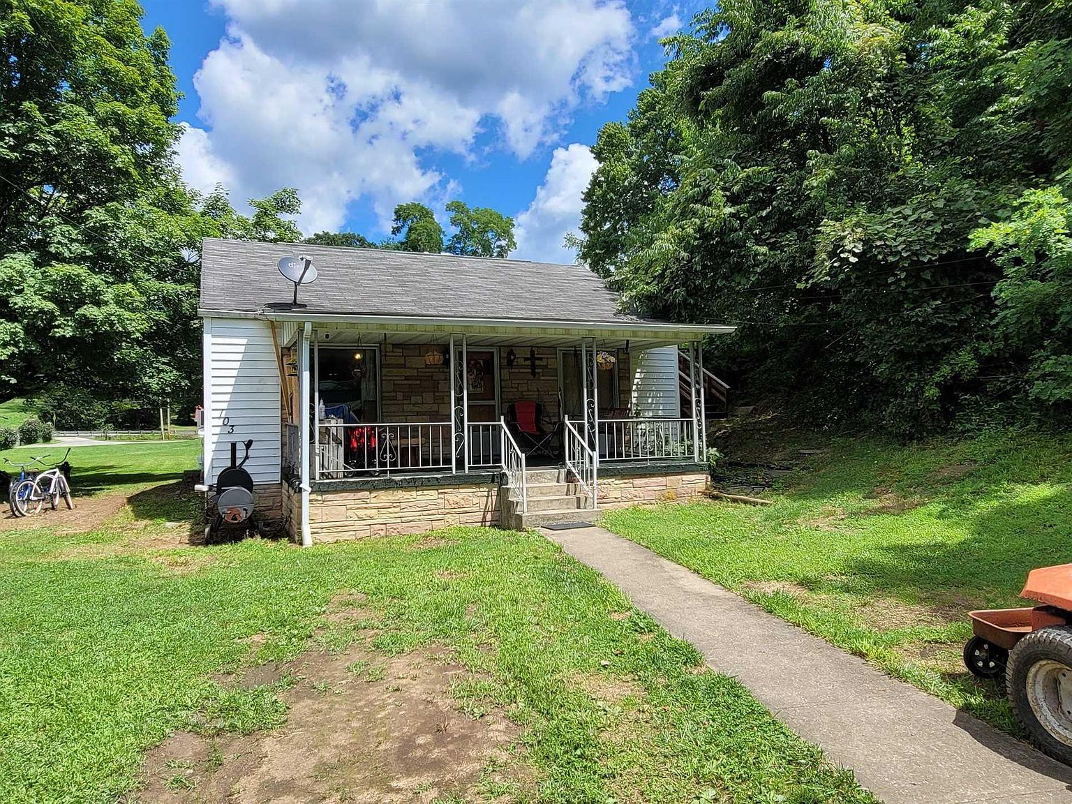 103 Tennant Ln, Fairview, WV 26570 | Zillow