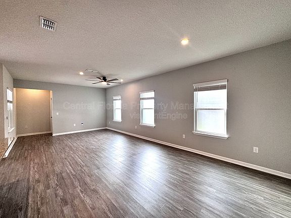 3rd image of 5945 Glory Bower Dr