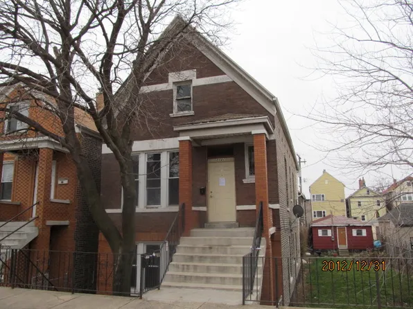 2121 W 23rd Pl, Chicago, IL 60608