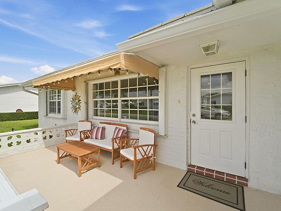 4th image of 2201 SW ROMA WAY