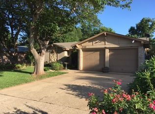 216 Blair Ln, Arlington, TX 76014