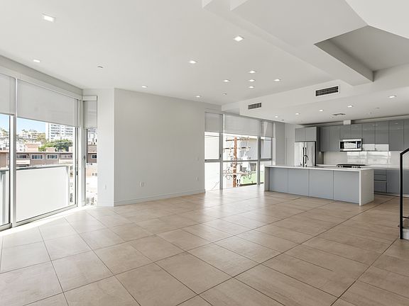 3rd image of 1125 N Kings Rd #Penthouse 10