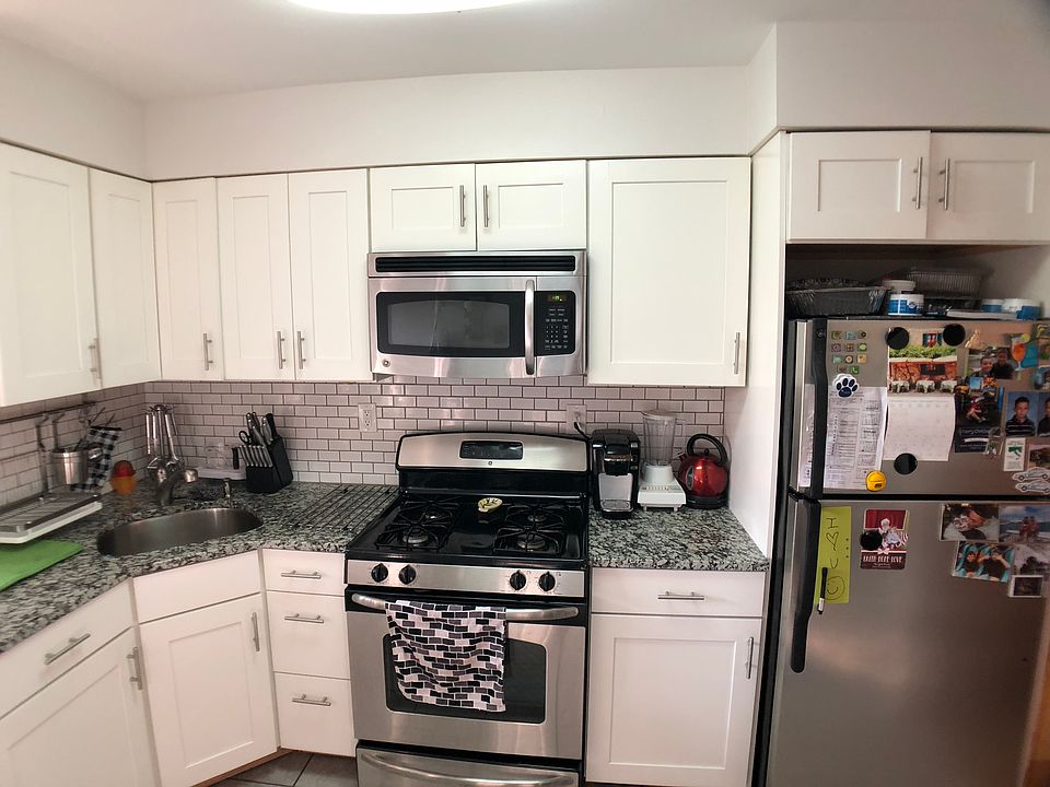 2nd image of 150 Glenwood Ave APT G2