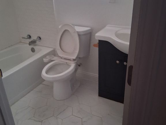 3rd image of 6625 N Knowles Ave