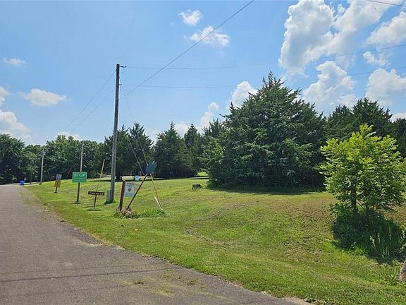 4th image of 140-150 Choctaw Ln