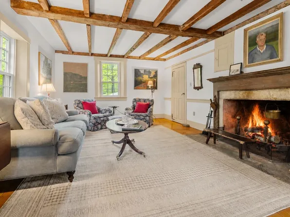 962 Raymond Road, Danby, VT 05739
