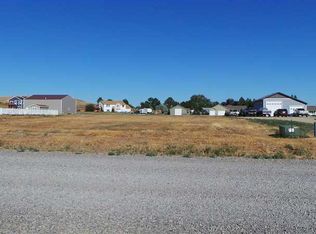 16 Bus Ln, Laurel, MT 59044