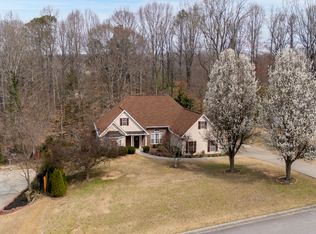 4838 Netherlands Pl, Flowery Branch, GA 30542