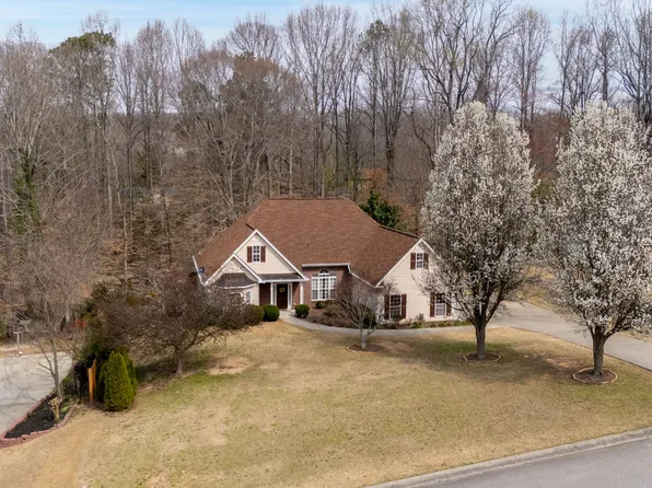 4838 Netherlands Pl, Flowery Branch, GA 30542