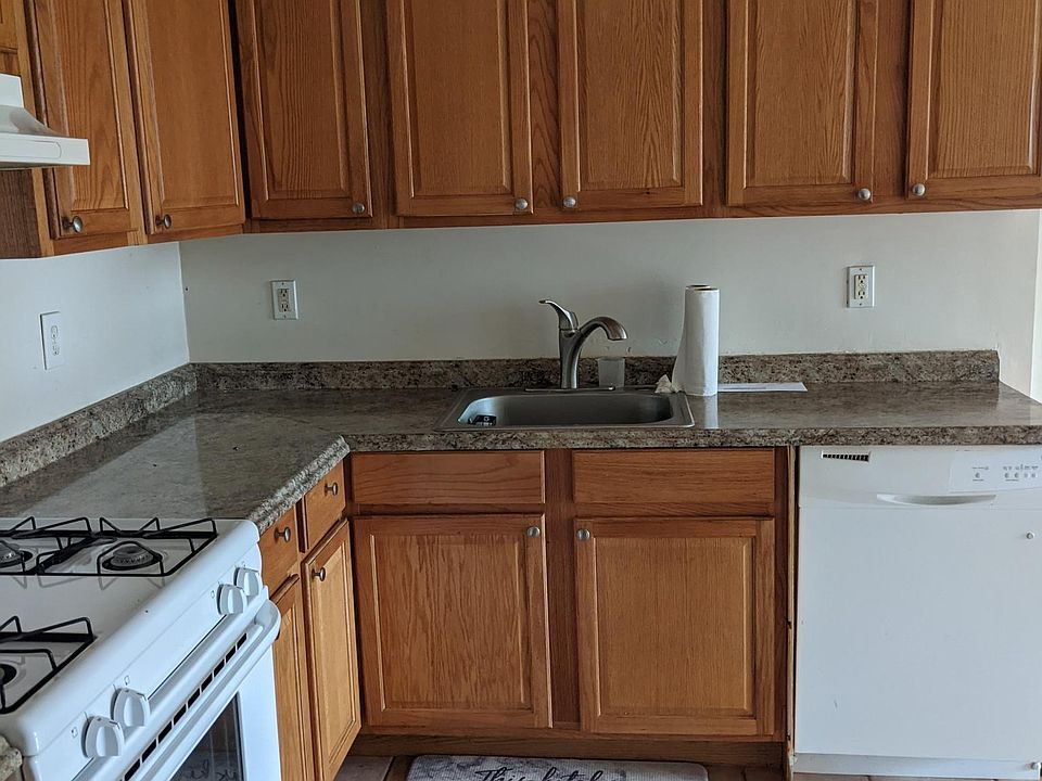 2nd image of 22 Caroline St Floor 1