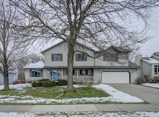 307 W Verleen Ave, Waunakee, WI 53597