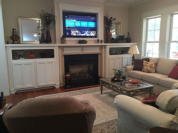 3rd image of 2548 Charter Oaks Dr