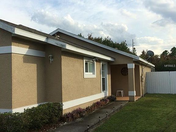 3rd image of 212 Coralwood Ct