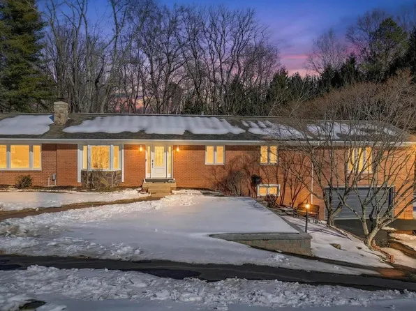 7109 Persimmon Ln, Owings, MD 20736