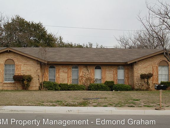 2nd image of 1432 Deborah Ave
