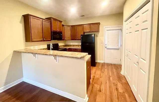 3 bed, 2.5 bath, 1488 sqft, $1,850 — Photo 4