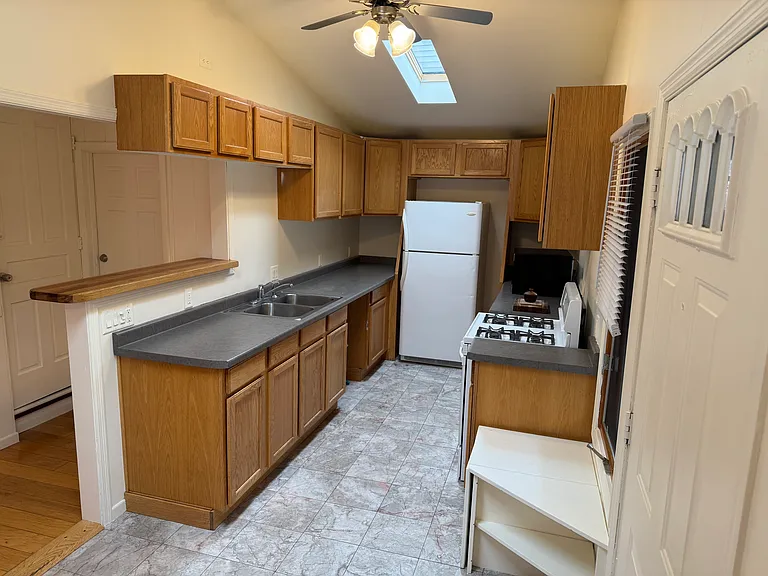 2835 Hoard St #1 — Photo 22