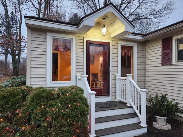 56 Pudding Lane, York, ME 03909