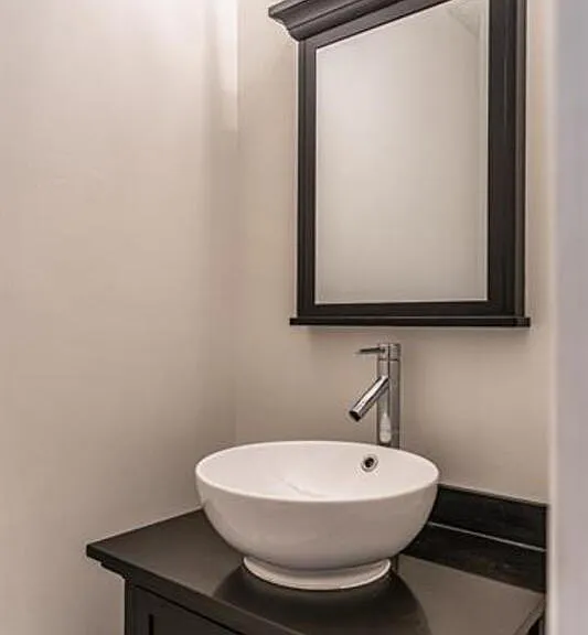 145 Sandhurst Pl — Photo 10