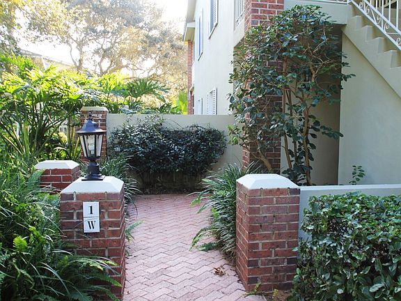 2nd image of 101 W Park Shores Cir APT 1W
