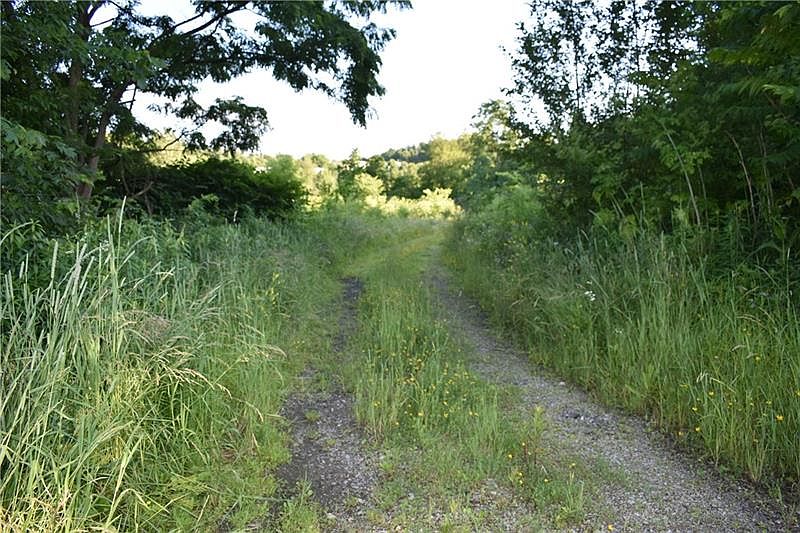 2nd image of 0 Cardox And Stanley Roads