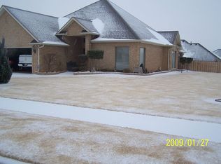 1801 SW 69th St, Lawton, OK 73505