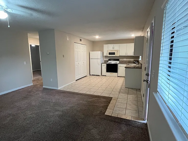 117 Sea Parc St #C — Photo 7