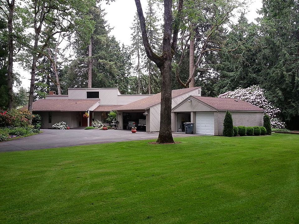 2nd image of 1616 138th St S