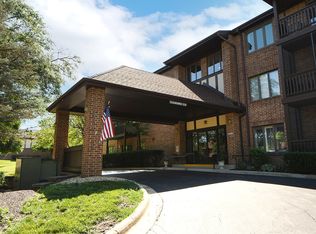 7737 W Golf Dr APT 201, Palos Heights, IL