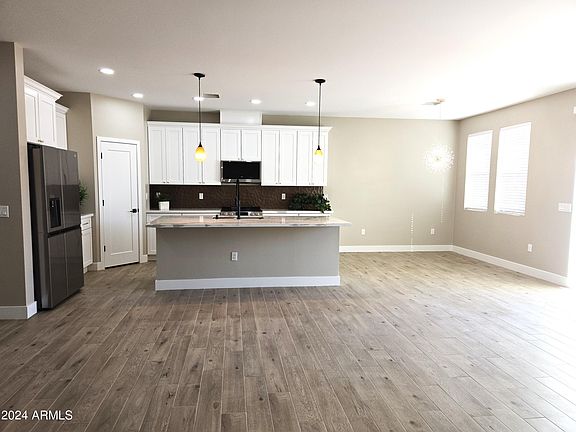 3rd image of 5541 E SANTA RITA Drive