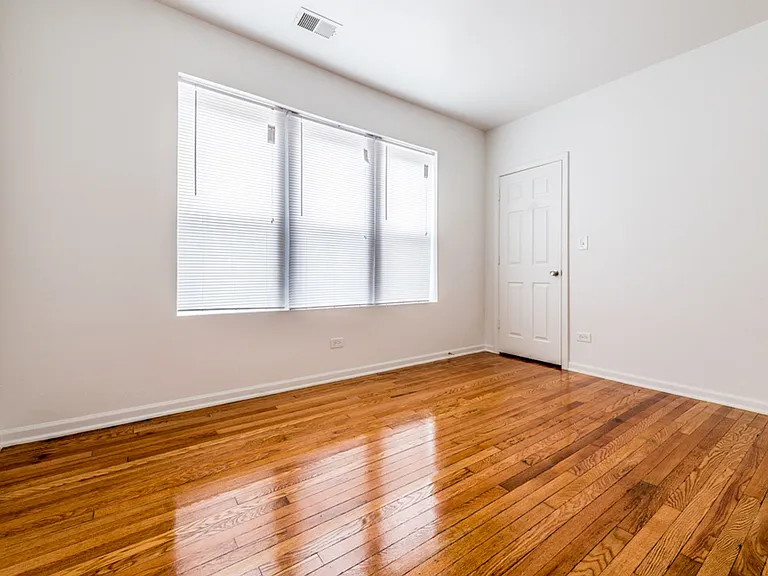 7406 s Perry Ave — Photo 6