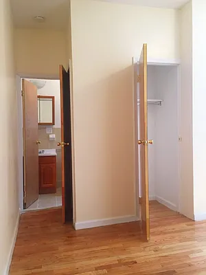 Rented by Bohemia Realty Group | media 28