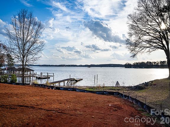 2nd image of 4673 Kiser Island Rd
